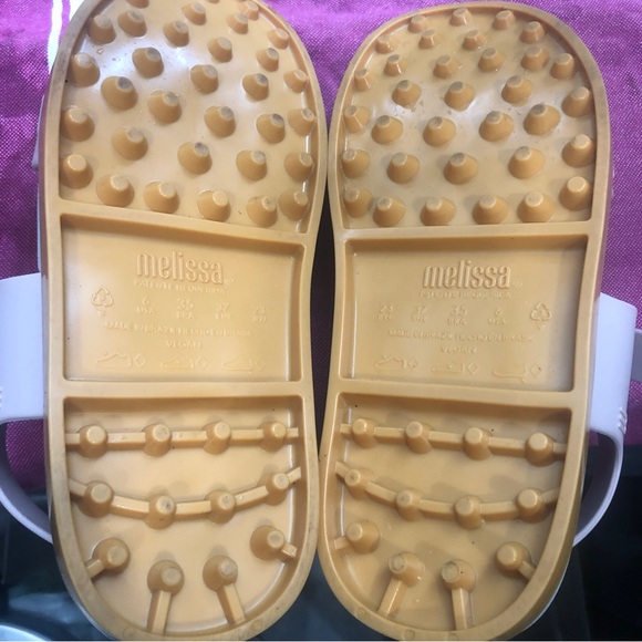 Melissa Jelly size 37 wide EUC. - Picture 5 of 10